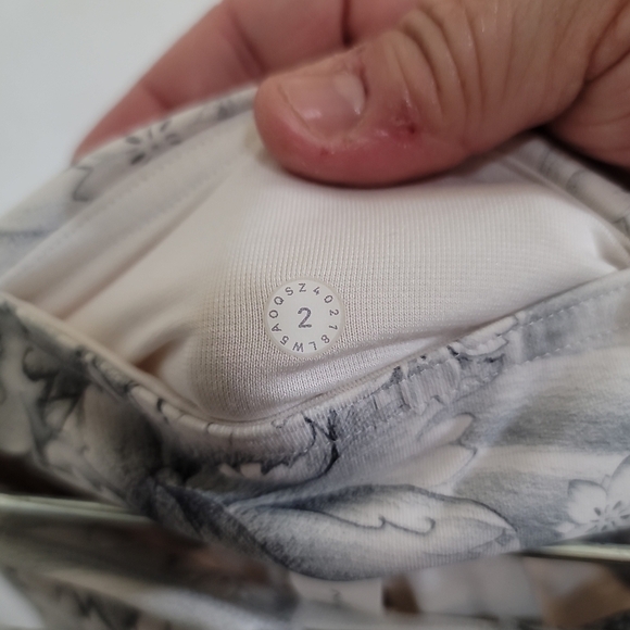 Lululemon Train Times 7/8 Pant in Twine White Multi / White 2 Full-on Luxtreme - Picture 9 of 10